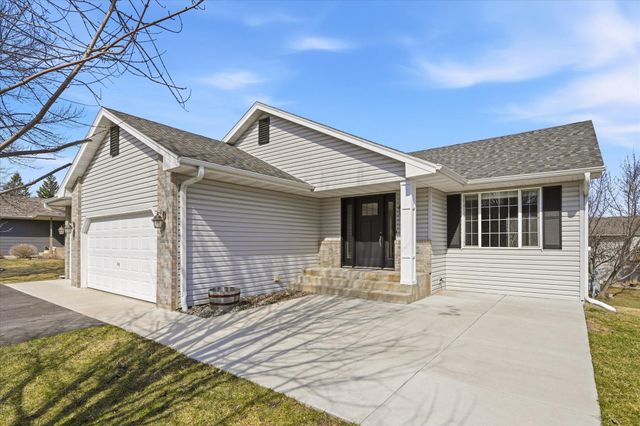 153 Pheasant Ridge Drive, Montrose, MN 55363