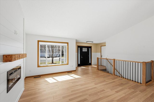 153 Pheasant Ridge Drive, Montrose, MN 55363