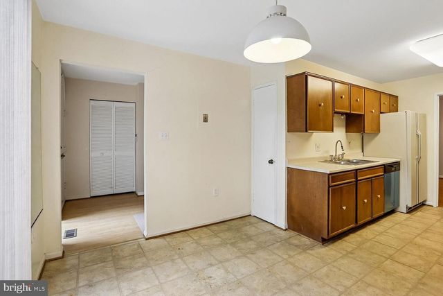 10721 DEBORAH DR, Rockville, MD 20854