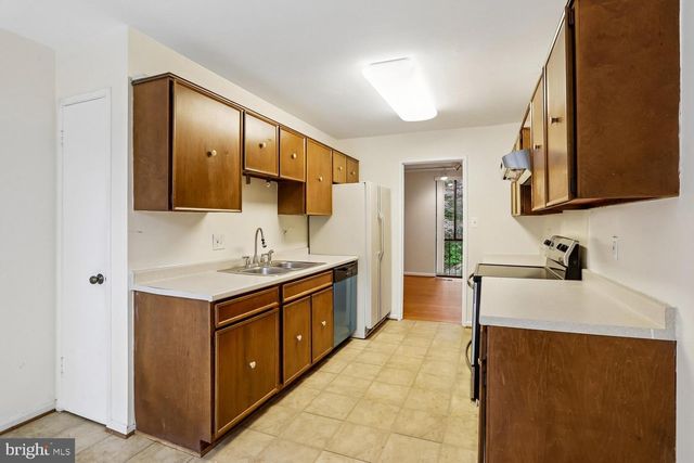 10721 DEBORAH DR, Rockville, MD 20854