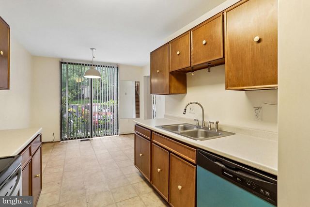 10721 DEBORAH DR, Rockville, MD 20854