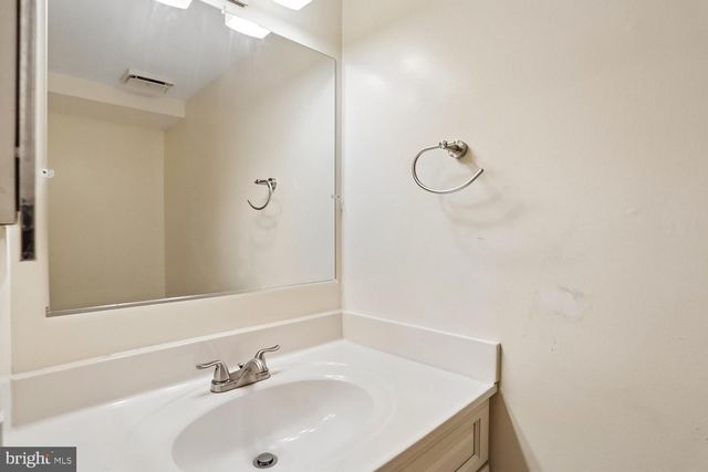 10721 DEBORAH DR, Rockville, MD 20854
