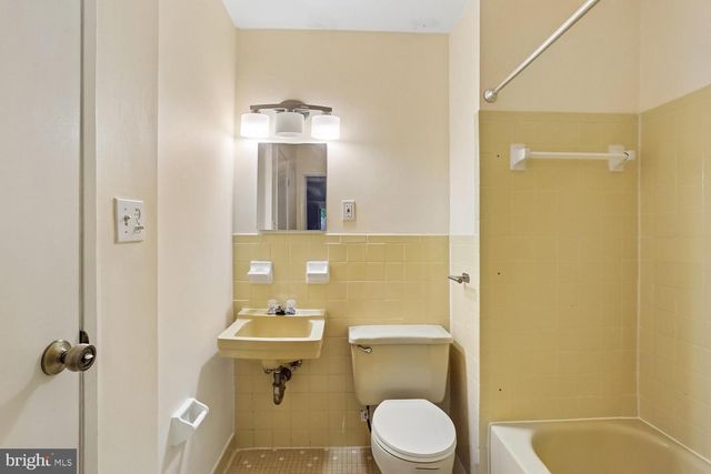 10721 DEBORAH DR, Rockville, MD 20854