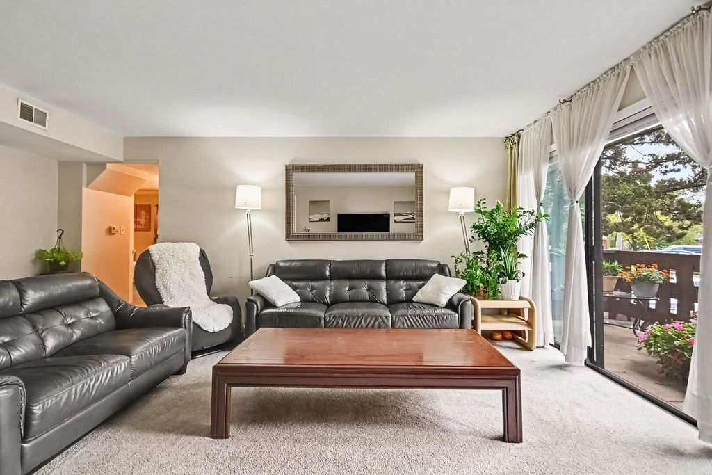 1815 Oakton Street 1A, Park Ridge, IL 60068 — photo 4