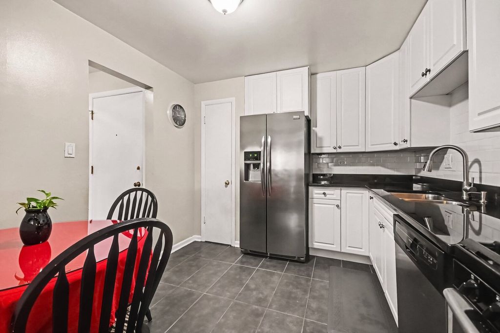 1815 Oakton Street 1A, Park Ridge, IL 60068 — photo 5