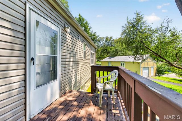 8908 Boston Avenue, St Louis, MO 63121