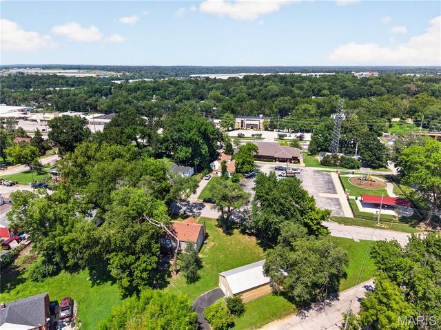 8908 Boston Avenue, St Louis, MO 63121
