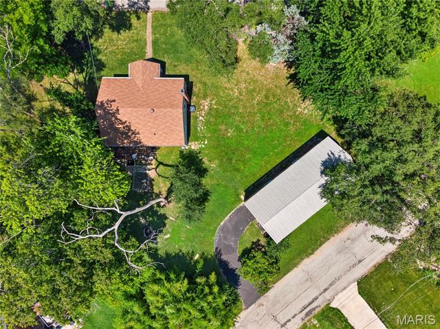 8908 Boston Avenue, St Louis, MO 63121