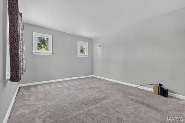8908 Boston Avenue, St Louis, MO 63121