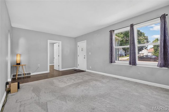 8908 Boston Avenue, St Louis, MO 63121