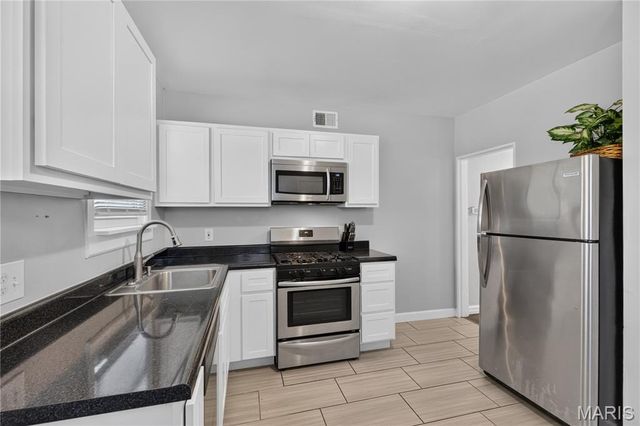 8908 Boston Avenue, St Louis, MO 63121