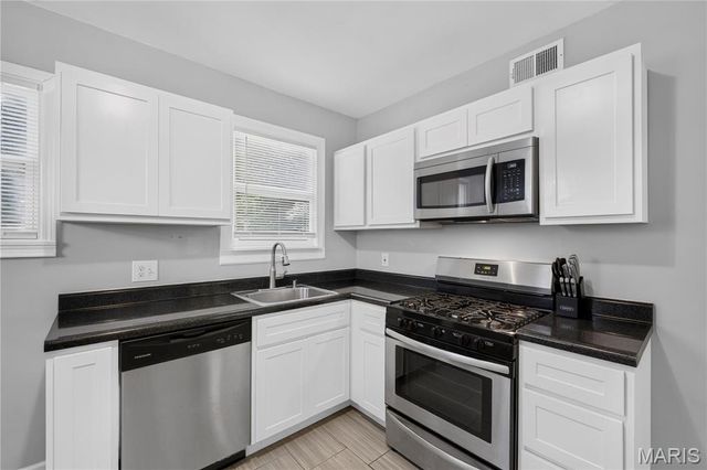 8908 Boston Avenue, St Louis, MO 63121