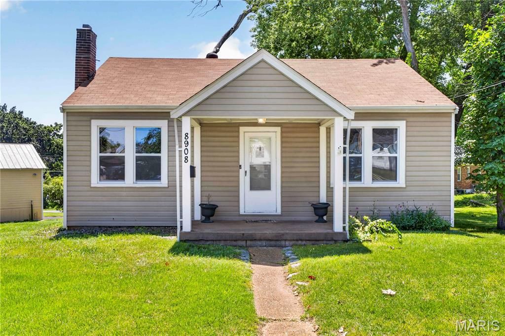 8908 Boston Avenue, St Louis, MO 63121