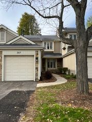 357 Kildeer Lane 357, Deerfield, IL 60015