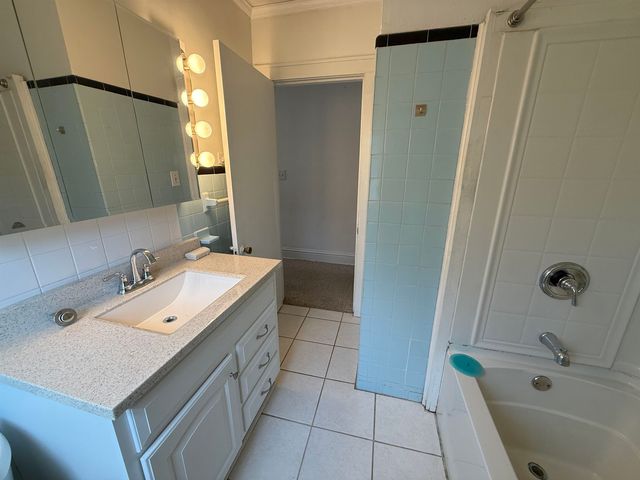1006 Johns Court, Huntington, WV 25701