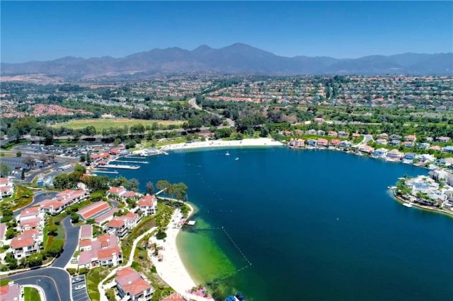 24 Belcanto, Mission Viejo, CA 92692