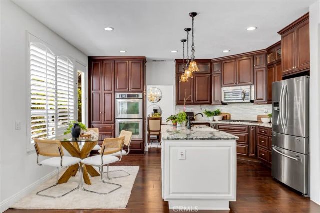 24 Belcanto, Mission Viejo, CA 92692