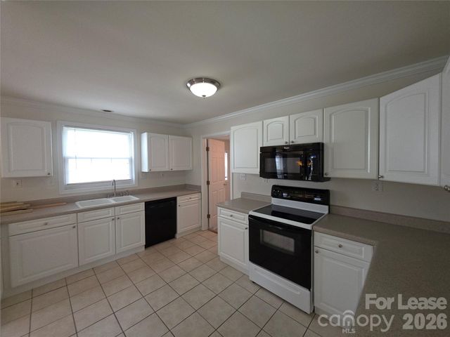 356 Melbourne Court, Charlotte, NC 28209