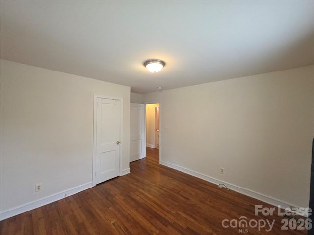 356 Melbourne Court, Charlotte, NC 28209