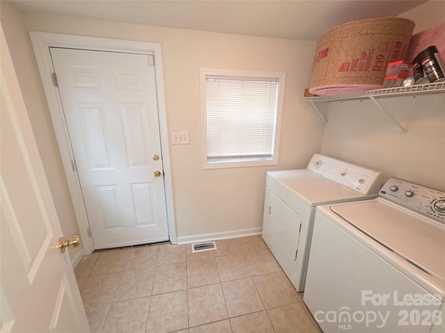 356 Melbourne Court, Charlotte, NC 28209
