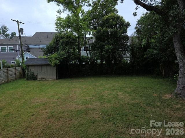 356 Melbourne Court, Charlotte, NC 28209