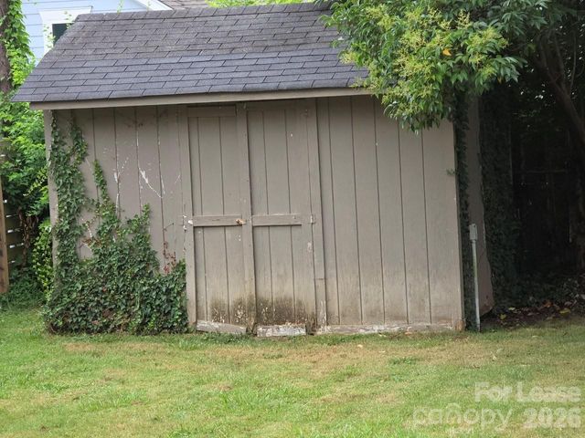 356 Melbourne Court, Charlotte, NC 28209