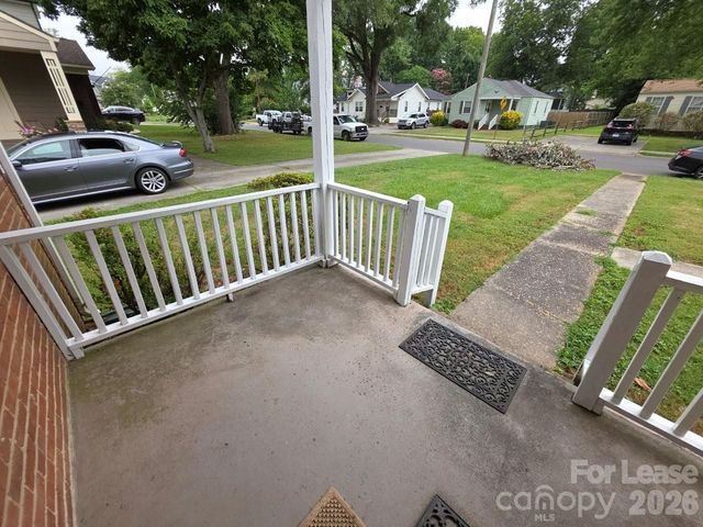 356 Melbourne Court, Charlotte, NC 28209