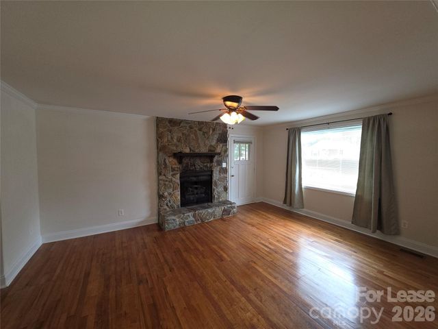 356 Melbourne Court, Charlotte, NC 28209