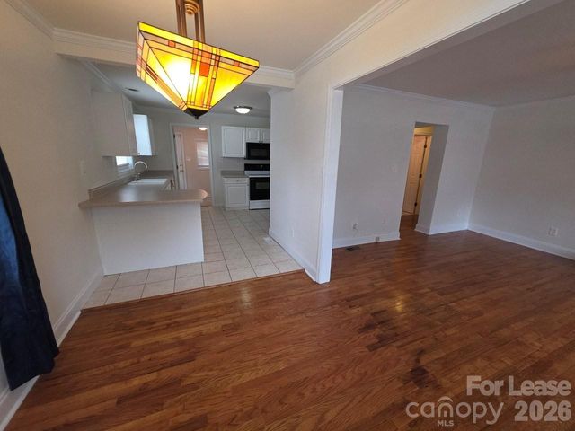 356 Melbourne Court, Charlotte, NC 28209