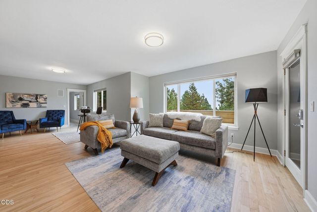2393 NW Wyeth Place, Bend, OR 97703