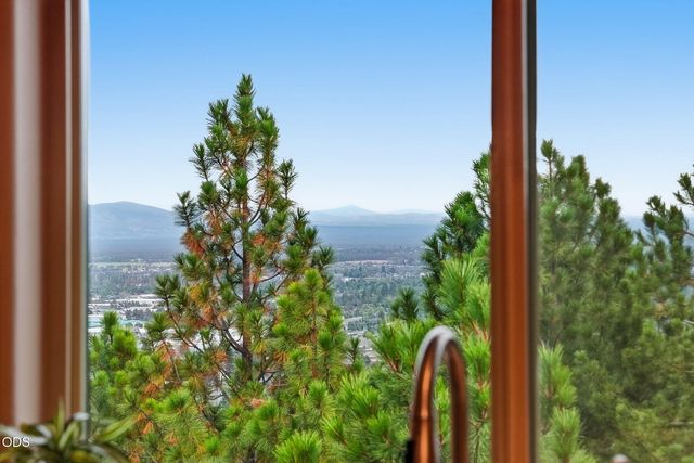 2393 NW Wyeth Place, Bend, OR 97703