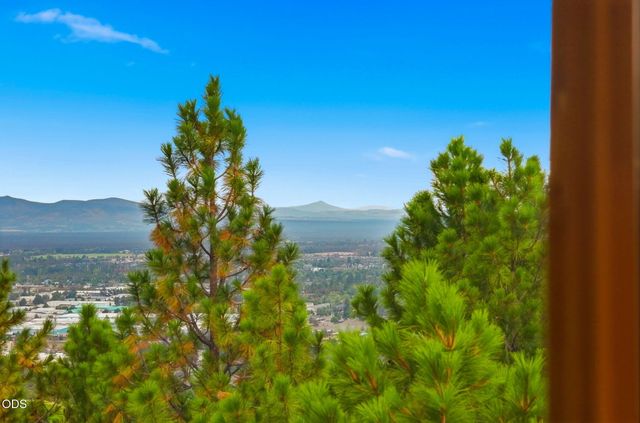 2393 NW Wyeth Place, Bend, OR 97703