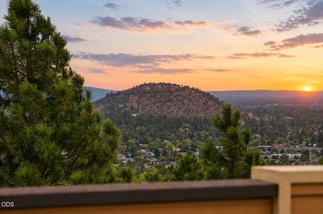 2393 NW Wyeth Place, Bend, OR 97703