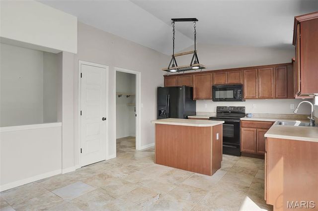 22 Colonial Creek Court, Wentzville, MO 63385