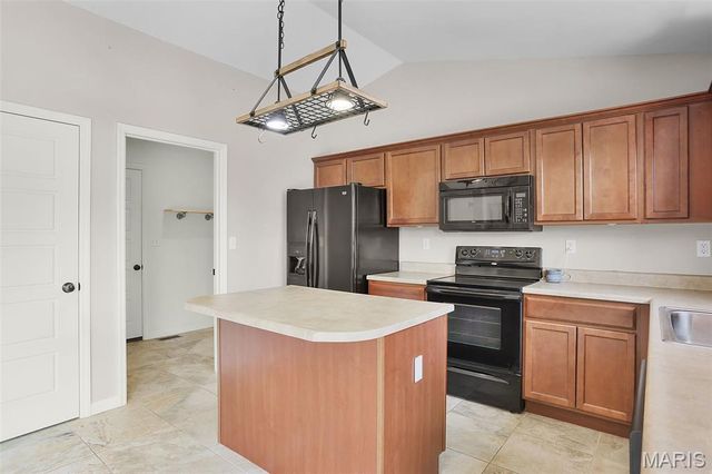 22 Colonial Creek Court, Wentzville, MO 63385