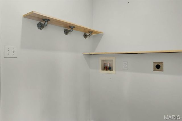 22 Colonial Creek Court, Wentzville, MO 63385