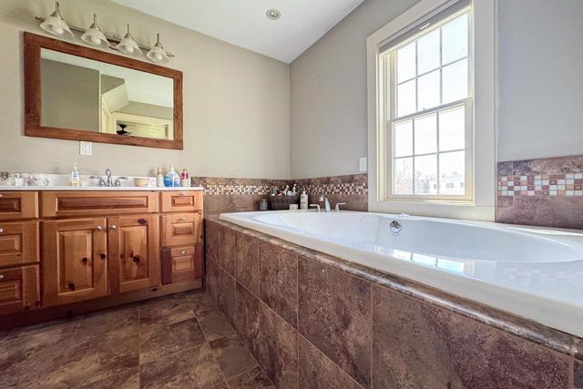 9145 S Smythe School Road, Beloit, WI 53511