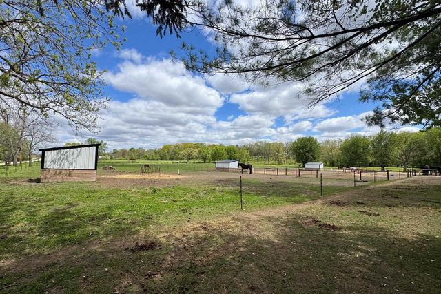 9145 S Smythe School Road, Beloit, WI 53511