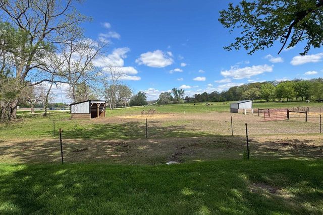 9145 S Smythe School Road, Beloit, WI 53511