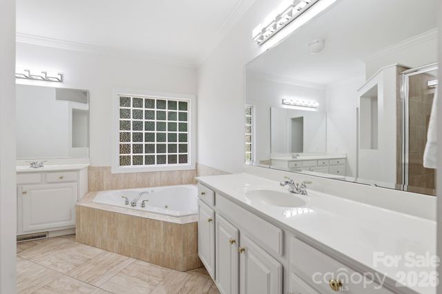 4024 Wild Nursery Court, Charlotte, NC 28215