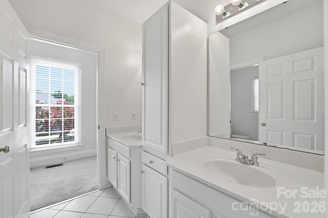 4024 Wild Nursery Court, Charlotte, NC 28215