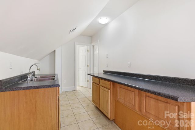 4024 Wild Nursery Court, Charlotte, NC 28215