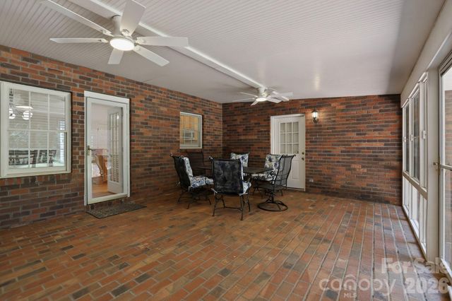 4024 Wild Nursery Court, Charlotte, NC 28215