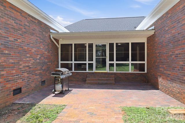4024 Wild Nursery Court, Charlotte, NC 28215