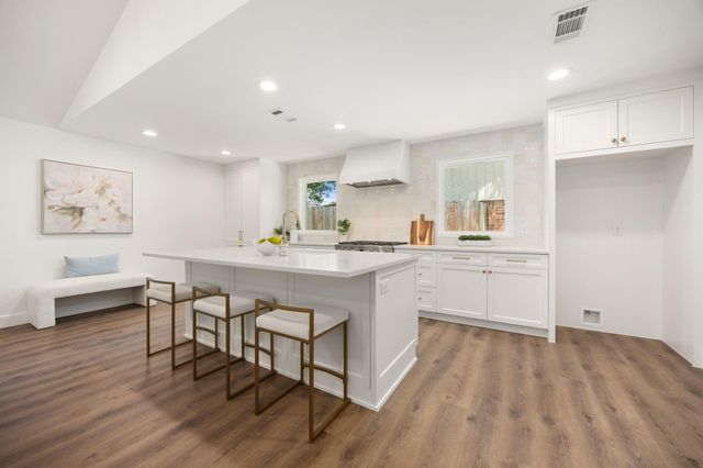 14102 Woodthorpe Lane, Houston, TX 77079