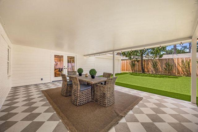 14102 Woodthorpe Lane, Houston, TX 77079