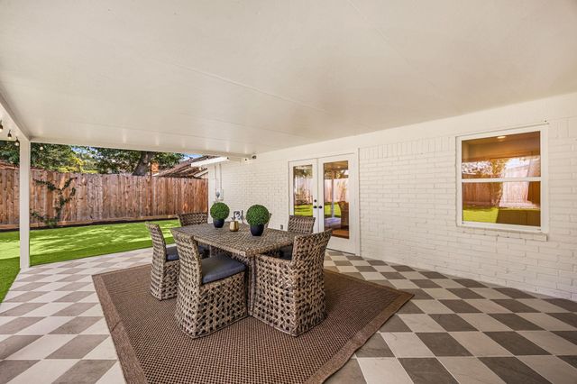 14102 Woodthorpe Lane, Houston, TX 77079