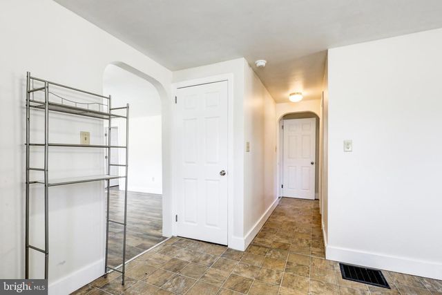 215 AKRON RD, Ephrata, PA 17522