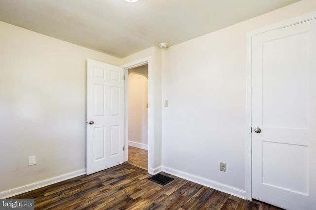 215 AKRON RD, Ephrata, PA 17522