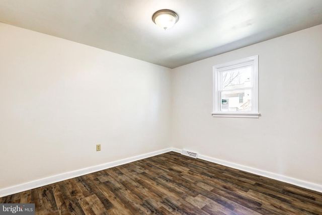 215 AKRON RD, Ephrata, PA 17522